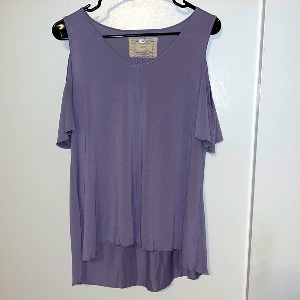 CUPIO Soft Purple cold shoulder top size L